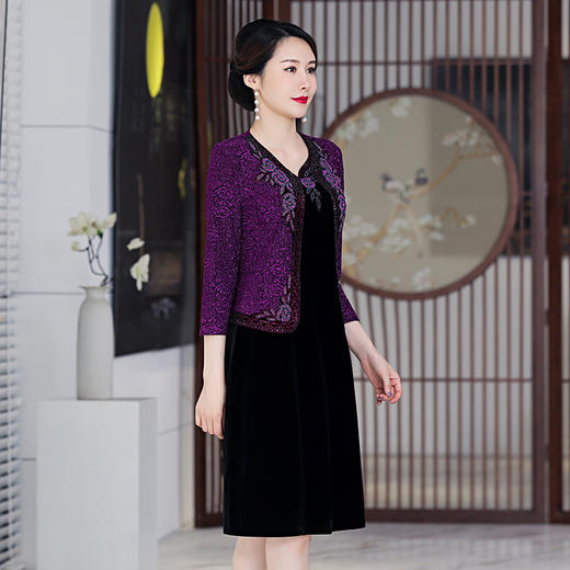 上海旗袍厂NBL-NG60817 紫色 婚宴两件套旗袍优雅端庄丈母娘礼服遮肚子准婆婆婚宴装秋天 商品图2