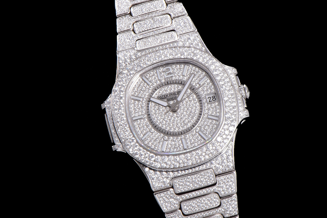 百达翡丽nautilus鹦鹉螺系列7021/1g-001女士自动机械表(patek