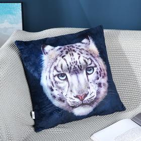 雪豹汽车靠枕pp棉沙发简约毛绒可拆洗抱枕护腰靠垫