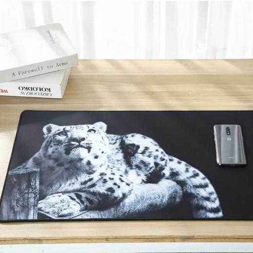 雪豹写真大号天然橡胶办公学习游戏桌垫防水鼠标垫 商品图0