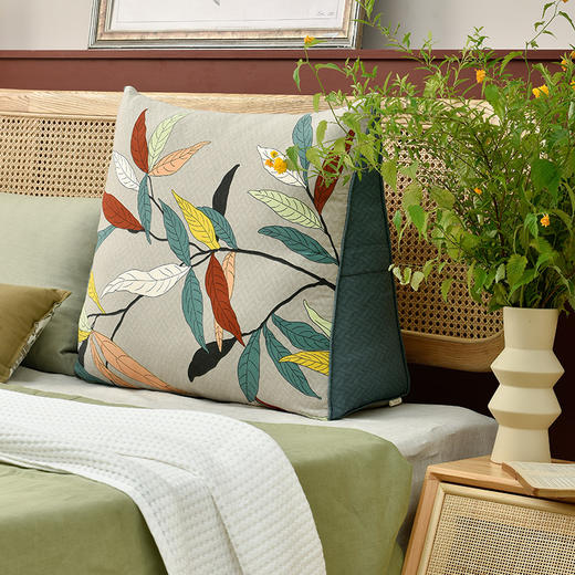 繁叶系列三角床头靠垫沙发靠包 商品图1