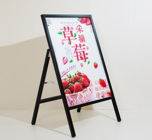 美式插画架（铁质） 商品图1