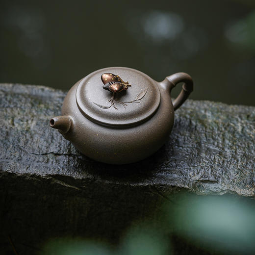 龙德堂陶艺 徐飞制 《蝶舞》原矿本山青段 260cc 库存请咨询客服 商品图3