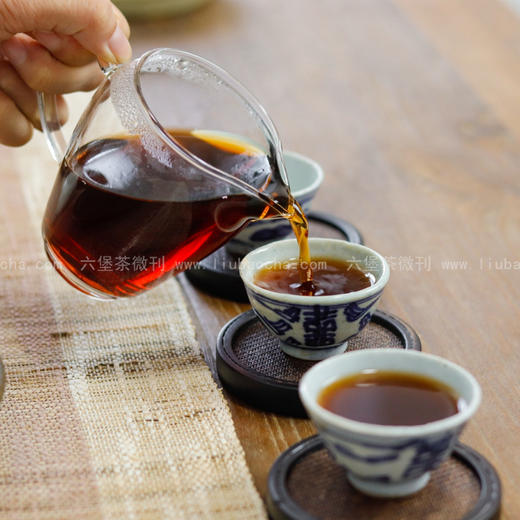 2011年 金花六堡茶 高山茶青制作（200g/罐、500g/罐）六堡聚私房茶 商品图3