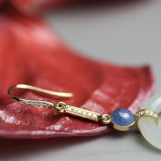 清代和田白玉环流苏耳环 商品图4