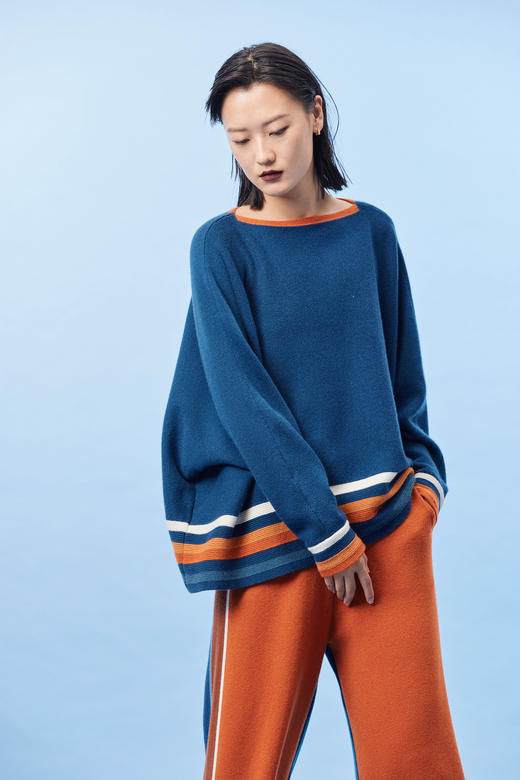 疗愈羊绒| 撞色羊绒针织斗篷女上衣 SJF93W136N 商品图2