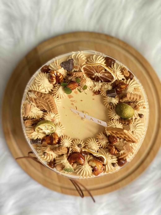 太妃焦糖奶油蛋糕，海盐幸福的味道，希望这一两分的甜，冲淡那生活八九分的苦。巧克力蛋糕浓郁醇厚，原料来自法芙娜无糖可可粉，好吃无负担 商品图6