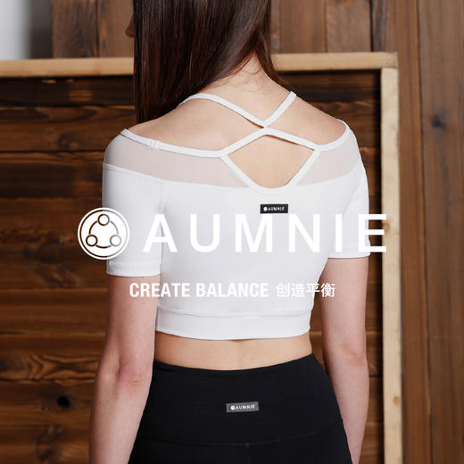 夏克提露脐T恤含胸垫 SHAKTI CROPPED TEE 商品图1