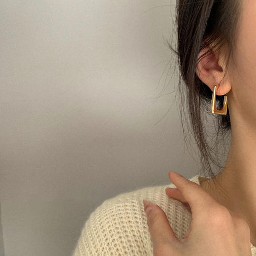 搭配利器丨大气几何方形 哑光高级感耳饰#FW2178 商品图2