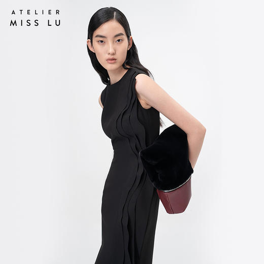 【曜】立体层次裁片拼接黑色修身连衣裙/0000760A 商品图2