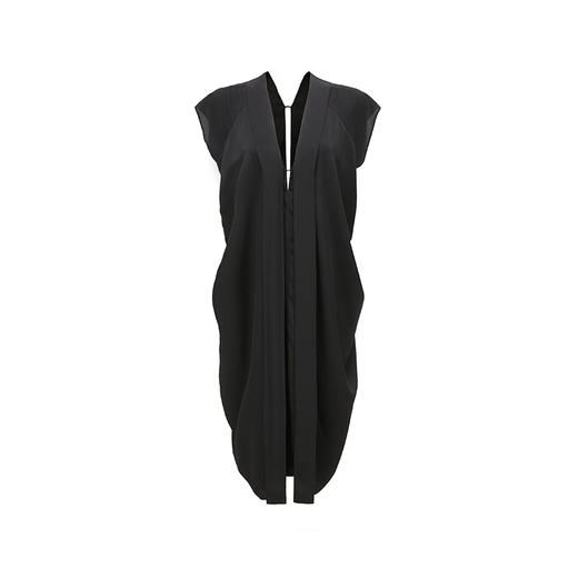 【云淡轻拂】黑色立裁垂褶V领飘带落肩收腰连衣裙/0000745A 商品图4