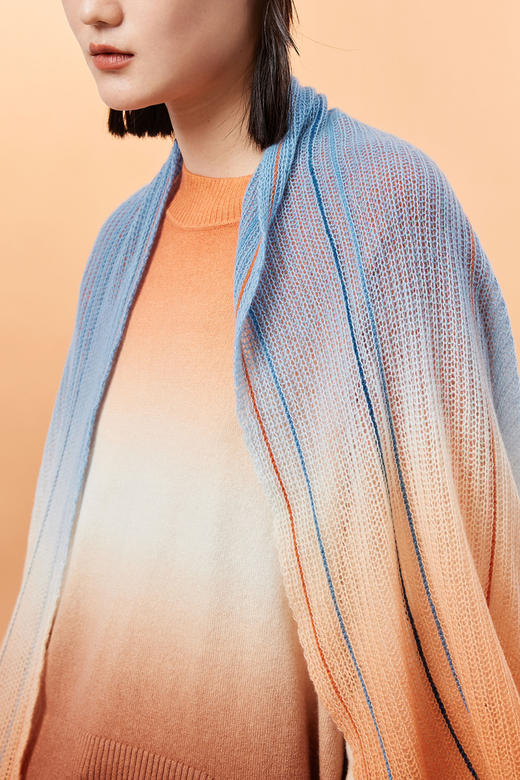  渐变色羊绒针织彩条围巾 SJF93P396N 商品图1