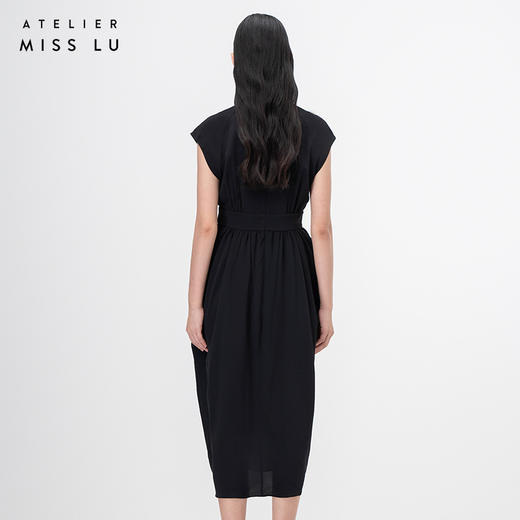 【舒夜森晚】黑色立裁垂褶V领落肩收腰连衣裙/0000746A 商品图3
