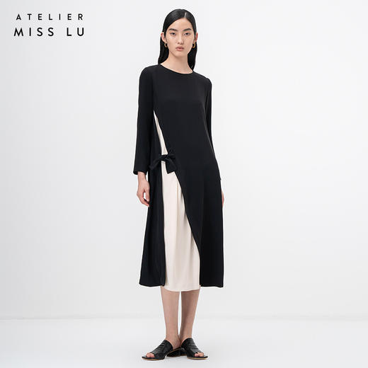 【蓓丽露】黑色拼缝设计系带长袖宽松连衣裙/0000758A 商品图0