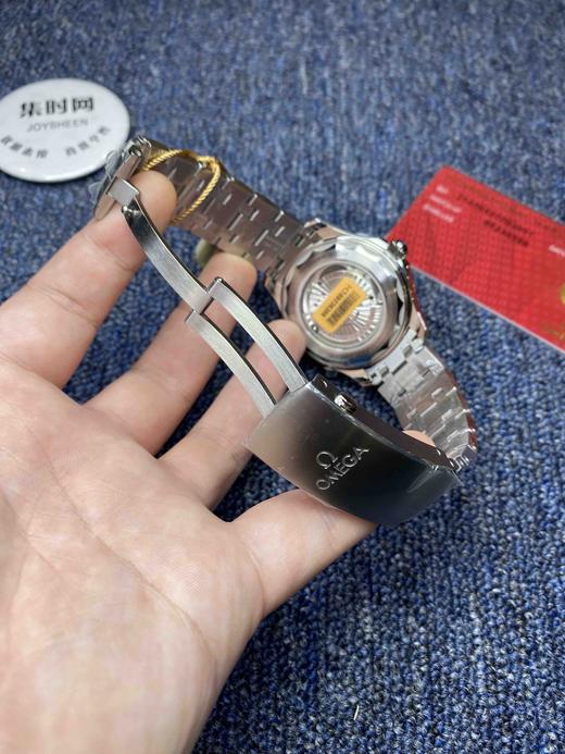 VS欧米茄海马300米系列 蓝色海马钢带
表盘尺寸：表径42mm、厚度13.5mm 商品图7