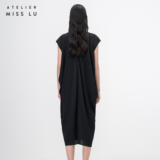 【云淡轻拂】黑色立裁垂褶V领飘带落肩收腰连衣裙/0000745A 商品图3