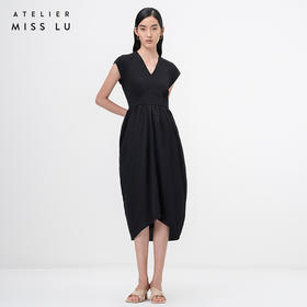 【舒夜森晚】黑色立裁垂褶V领落肩收腰连衣裙/0000746A