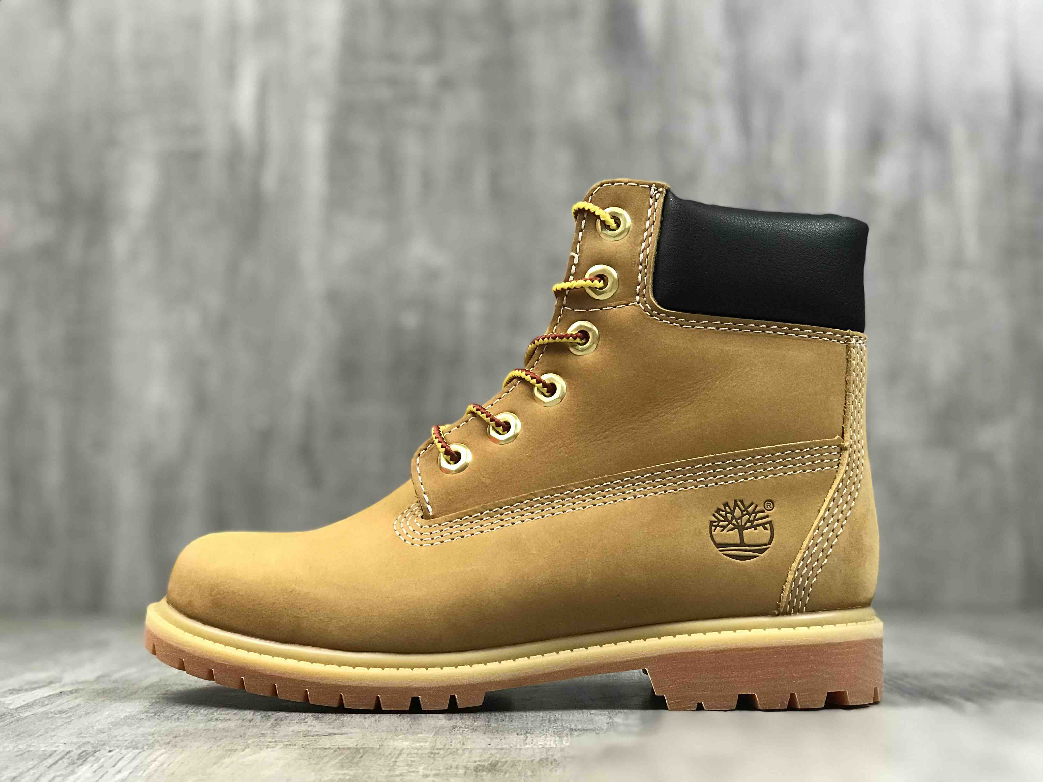 男女款 经典踢不烂大黄靴小麦色男10061女10361