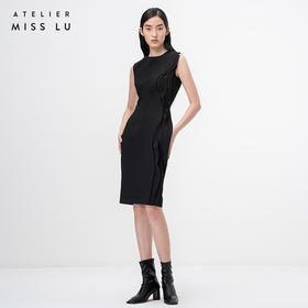 【曜】立体层次裁片拼接黑色修身连衣裙/0000760A