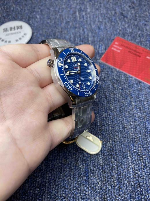 VS欧米茄海马300米系列 蓝色海马钢带
表盘尺寸：表径42mm、厚度13.5mm 商品图2