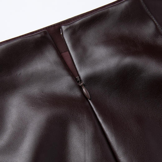 VIMAGE纬漫纪秋季新款时尚百搭洋气显瘦包臀开叉皮半身裙女V1606209 商品图6