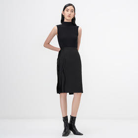 【法斯法戴雅】立体层次裁片拼接黑色修身半裙/000115A