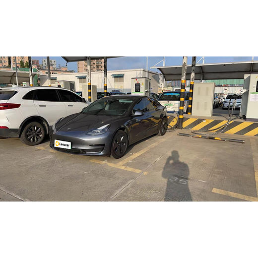 特斯拉 Model 3 改款 长续航后轮驱动版【长租-深圳】 商品图1