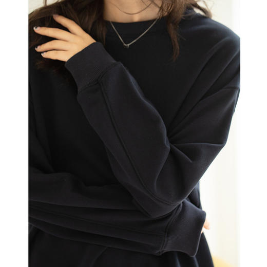 【服饰鞋包】新款宽松bf慵懒风卫衣女韩版简约气质套头外搭上衣 商品图3