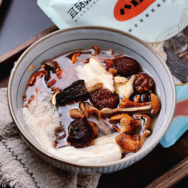 八珍菌汤包，精选8种山珍菌菇，45克/包，发普通快递