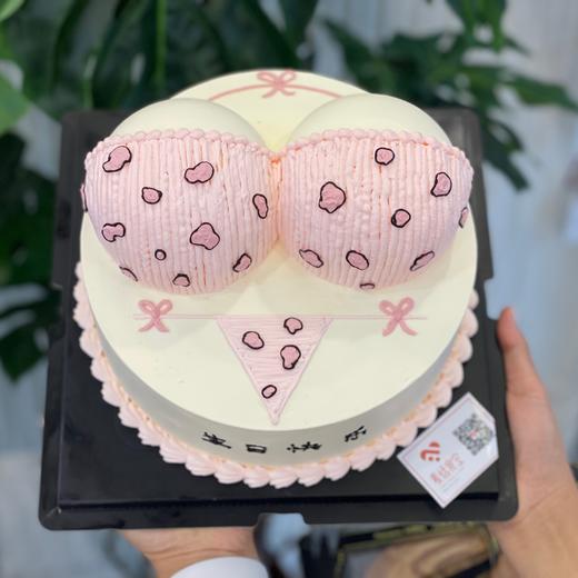 内衣大胸蛋糕（提前1天预定） 商品图1