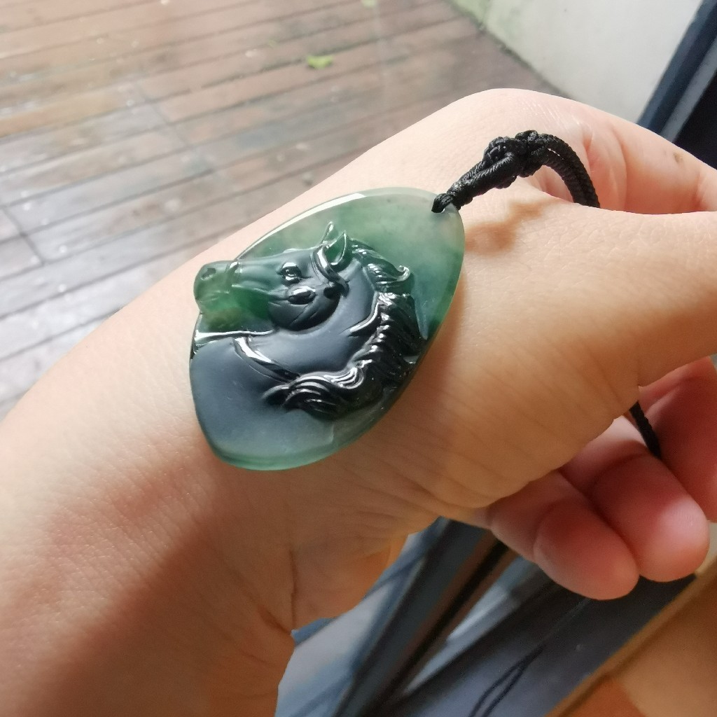 老蓝水翡翠马头——马到功成