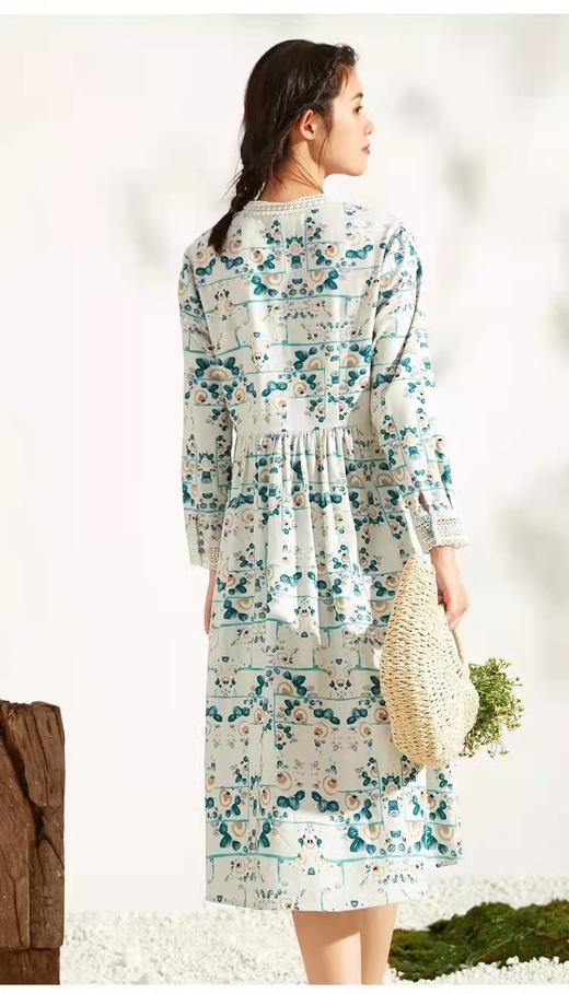 南2精品女装依伽依佳连衣裙EYCL119 商品图1