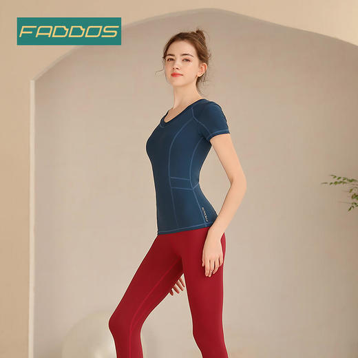 F202077梵蒂欧瑜伽短袖双面磨毛面料（含胸垫） 商品图4