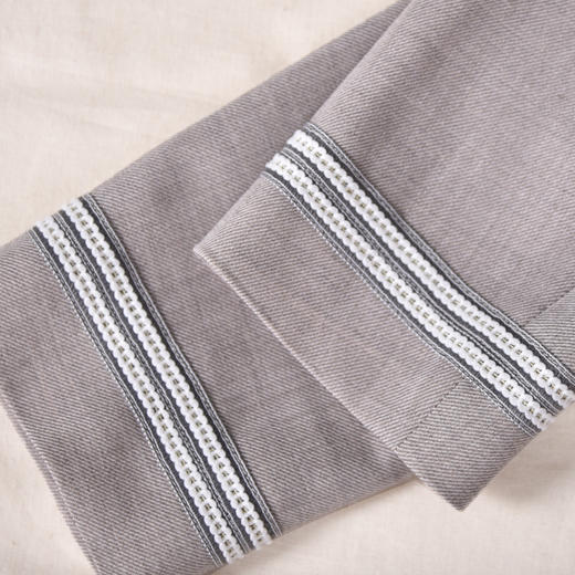 圣三利女装新春秋季中长款纯色毛呢风衣SL121F01 商品图5