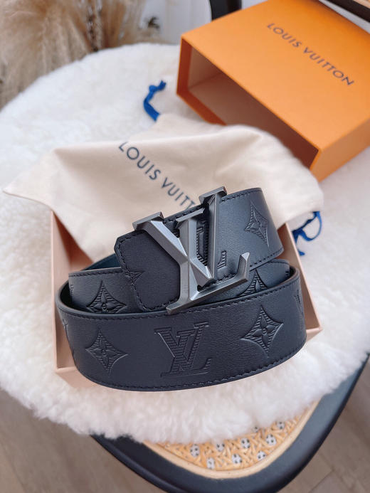秋冬特价💰490 LV男士腰带 商品图6