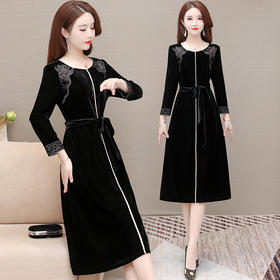 YWE  SM85绣花金丝绒长袖大码连衣裙