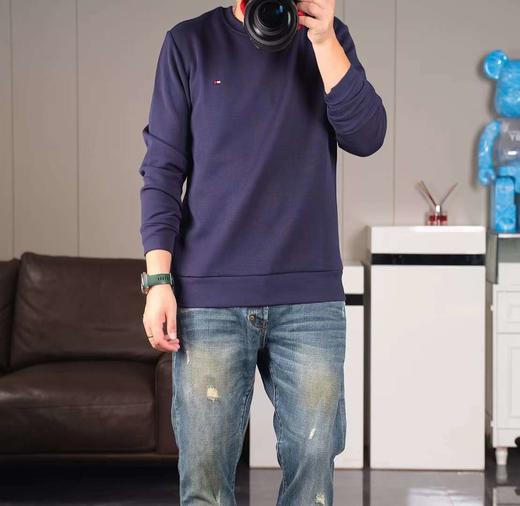 价值990 纯原！汤米TH男士小标刺绣圆领套头卫衣 休闲百搭 柔软舒适 配情侣 巨美 送男票/送老公/送爸爸/送儿子/送哥哥弟弟 商品图4