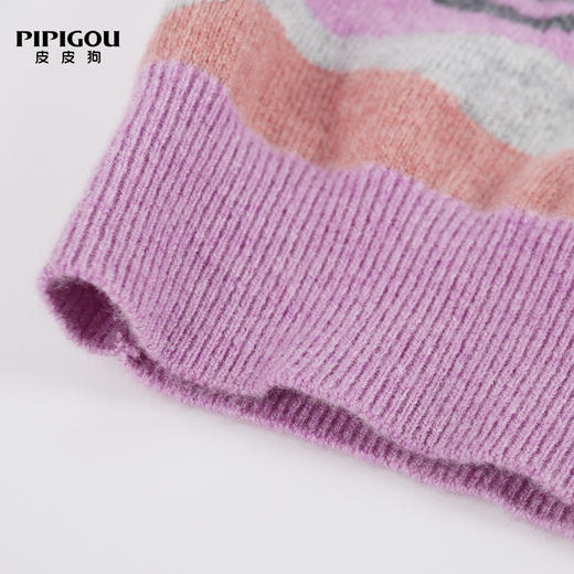 皮皮狗女式V领手编花套衫8245192318 商品图3