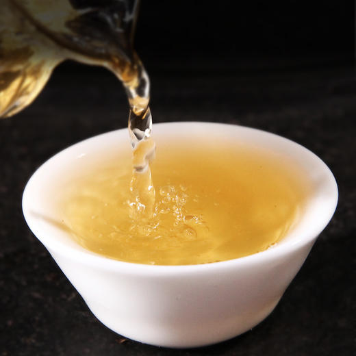 吉顺号2019烫金老班章普洱生茶饼357g 商品图1