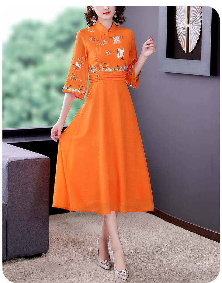 aws 6757立领刺绣过膝改良连衣裙