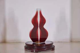 邓希平：郎红四方葫芦瓶