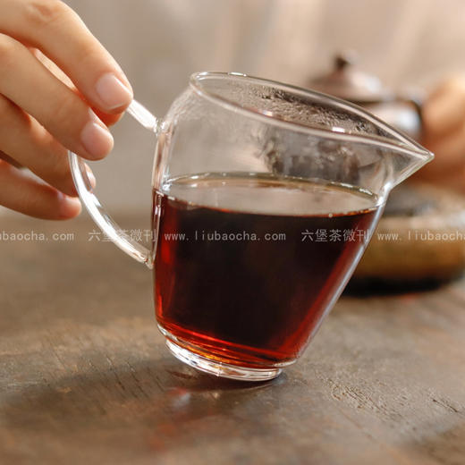2010年 老树槟榔香 (甜糯细滑，气韵丰富多变，500g) 六堡聚私房茶 商品图2