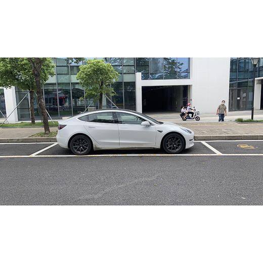 特斯拉 Model 3 长续航 全轮驱动版【长租-深圳】 商品图3