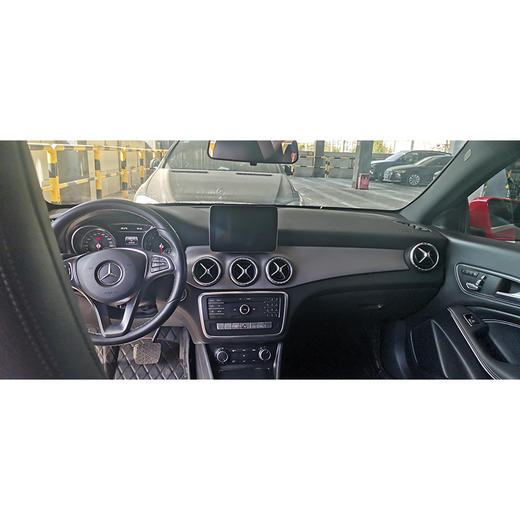 奔驰 CLA 改款 CLA 200 时尚款【长租-北京】 商品图3