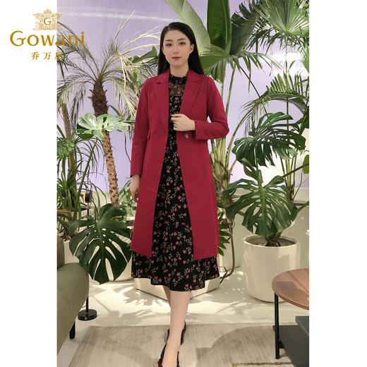 【两色可选】乔万尼外套女春季 新款通勤干练西装领修身高腰风衣女中长款厚EB3A245 商品图4