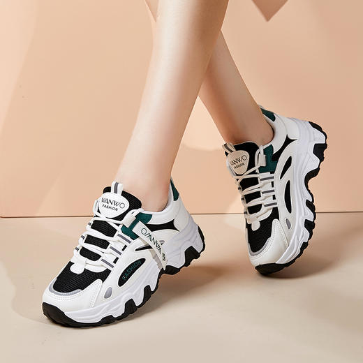 柳岩/车晓代言！【时尚未来风设计】万沃秋款老爹鞋  缓震橡胶鞋底 视觉增高6cm 版型偏小 建议拍大一码 商品图0