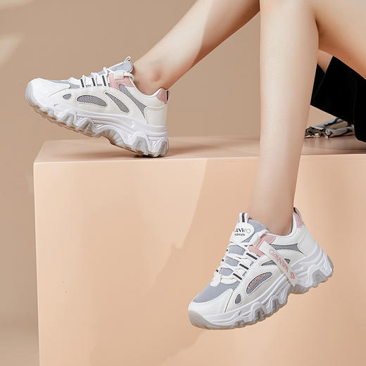 柳岩/车晓代言！【时尚未来风设计】万沃秋款老爹鞋  缓震橡胶鞋底 视觉增高6cm 版型偏小 建议拍大一码 商品图1