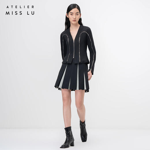 【波尔茨】不规则拼缝设计黑色撞色A字半裙/000114 商品图0