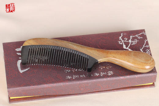 [ 长相思 ]  天然绿檀牛角木梳 商品图1