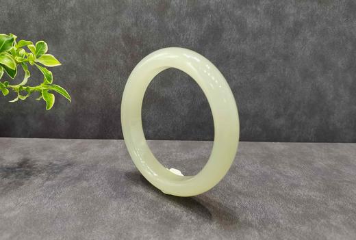 【御珠宫坊】青白玉手镯56.5mm 商品图1